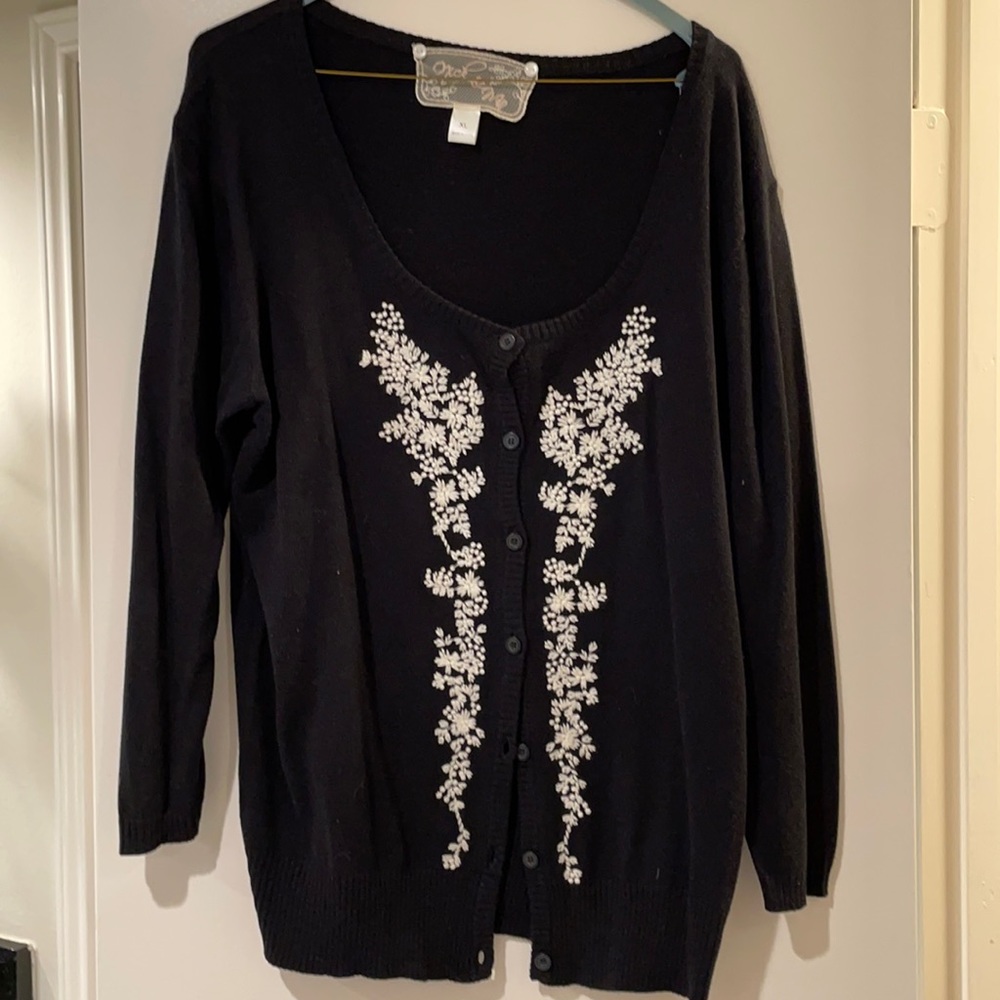 Black XL Anthropologie Embroidered Cardigan
